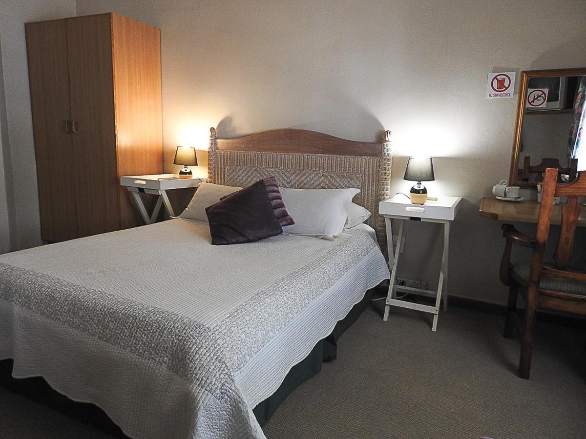Хостел Mosselbay Backpackers Моссел-Бей Екстер'єр фото