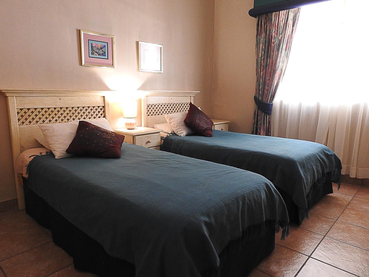 Хостел Mosselbay Backpackers Моссел-Бей Екстер'єр фото